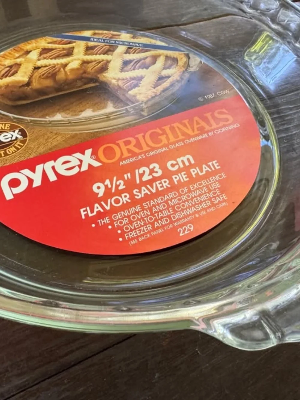 NOS New w/Tag Vintage Pyrex Clear Glass Scalloped Fluted Edge Pie Plate Unused